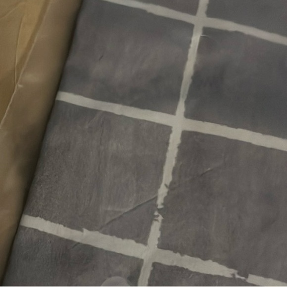 NIP! Thirty-One Gray and White Pet Bandana - Picture 4 of 10